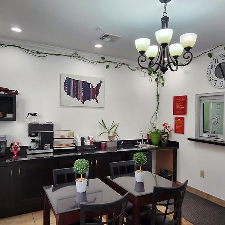 Palace Inn Sam Houston Race Park West Road Bagian luar foto