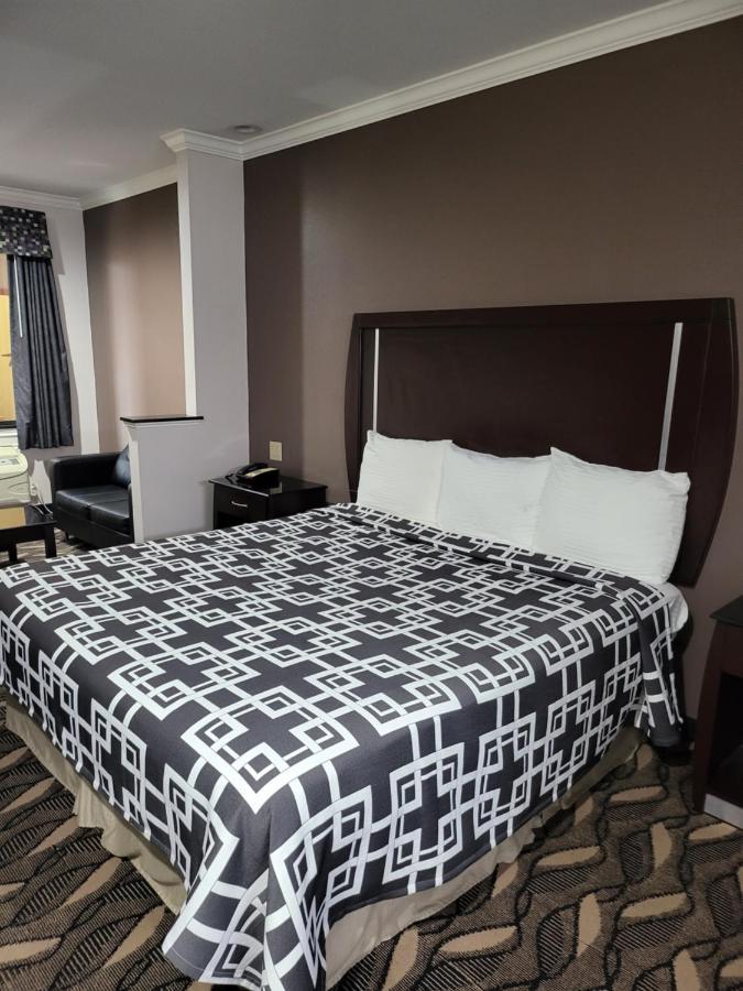 Palace Inn Sam Houston Race Park West Road Bagian luar foto