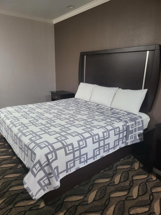 Palace Inn Sam Houston Race Park West Road Bagian luar foto